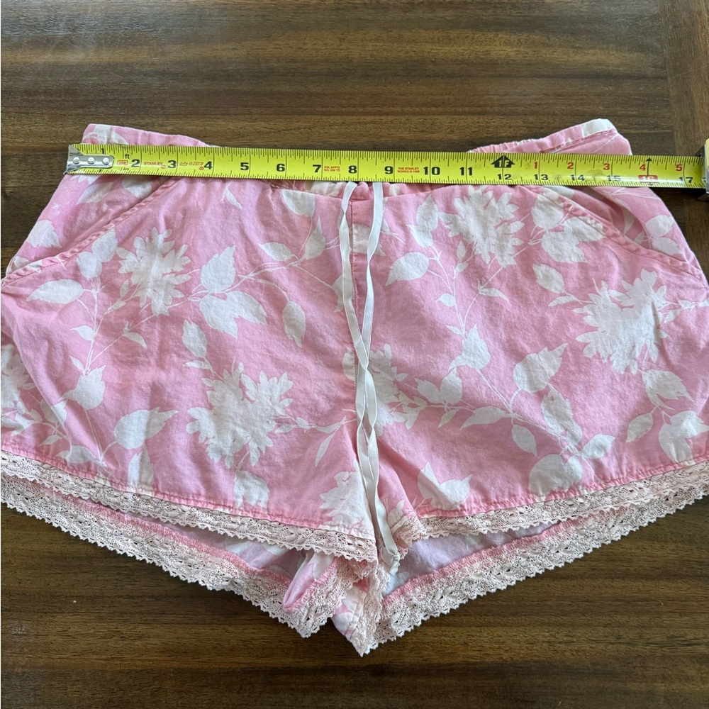 GAP Pink Floral Lace-Trim Lounge Shorts - Picture 6 of 7
